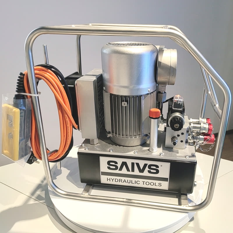 electric hydraulic torque wrench pumps are powerful tools that are perfect(Images 2) Electric-Hydraulic-Torque-Wrench-SAIVS-3.jpg