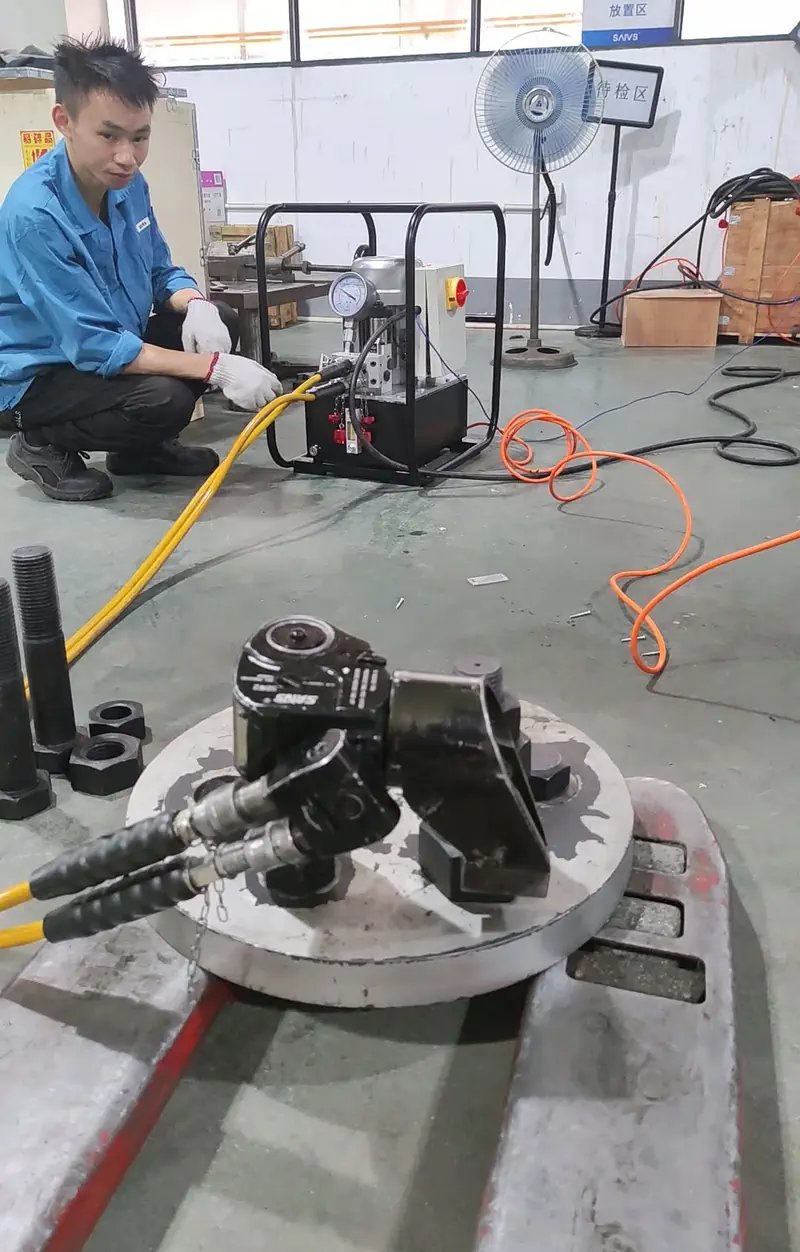 How Does a Hydraulic Bolt Torquing Machine Ensure Precise and Reliable Fastening?(Images3) How-Does-a-Hydraulic-Bolt-Torquing-Machine-Ensure-Precise-and-Reliable-Fastening-6.webp