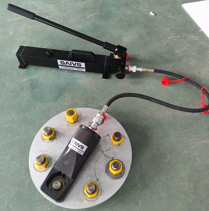 High Force Output Flange Spreaders for Safe and Efficient Industrial Maintenance(Images1) high-force-output-flange-spreaders-industrial-maintenance.webp